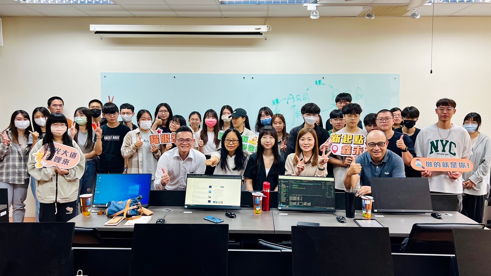 LINE_ALBUM_20240423新鑫公司x高雄科技大學校園徵才活動__240425_14.jpg